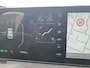 Kia EV3 GT-PlusLine 81.4 kWh | Rondom camera | Stoel verwarming en koeling | Panorama schuifdak | Elektrisch bedienbare voorstoelen met geheugen | Lederen bekleding | Navigatie | Apple Carplay / Android Auto |