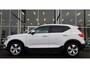 Volvo XC40 T2 Automaat Business Pro | Schuif/kanteldak | Trekhaak | El. stoelen | H&K Audio | 360 Camera