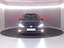 Volkswagen Golf 1.0 TSI Highline 115 pk | Navigatie | Panoramadak | Parkeersensoren (Park assist) | Achteruitrijcamera | LED koplampen | Stoelverwarming |