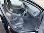 Volvo V60 2.0 T4 Business Sport Cruise control / R-Design / Stoelverwarming /