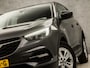 Opel Grandland X 1.2 Turbo Sport Automaat (APPLE CARPLAY, GROOT NAVI, CRUISE, PARKEERSENSOREN, SPORTSTOELEN, LED KOPLAMPEN, LM VELGEN, LANE ASSIST, NIEUWSTAAT)