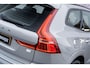 Volvo XC60 T6 Plug-in hybrid AWD Plus Dark | Google | Long Range | Schuif-/Kanteldak | Camera | Trekhaak | Adaptieve Cruise Control | Lederen Bekleding | Elek. Stoelen | Stoelverwarming Voor + Achter | Zitverlenging | Stuurverwarming | Memory | 19" LM