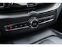 Volvo XC60 T6 Plug-in hybrid AWD Plus Dark | Google | Long Range | Schuif-/Kanteldak | Camera | Trekhaak | Adaptieve Cruise Control | Lederen Bekleding | Elek. Stoelen | Stoelverwarming Voor + Achter | Zitverlenging | Stuurverwarming | Memory | 19" LM