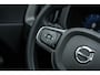 Volvo XC60 T6 Plug-in hybrid AWD Plus Dark | Google | Long Range | Schuif-/Kanteldak | Camera | Trekhaak | Adaptieve Cruise Control | Lederen Bekleding | Elek. Stoelen | Stoelverwarming Voor + Achter | Zitverlenging | Stuurverwarming | Memory | 19" LM