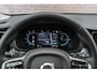 Volvo XC60 T6 Plug-in hybrid AWD Plus Dark | Google | Long Range | Schuif-/Kanteldak | Camera | Trekhaak | Adaptieve Cruise Control | Lederen Bekleding | Elek. Stoelen | Stoelverwarming Voor + Achter | Zitverlenging | Stuurverwarming | Memory | 19" LM