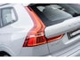 Volvo XC60 T6 Plug-in hybrid AWD Plus Dark | Google | Long Range | Schuif-/Kanteldak | Camera | Trekhaak | Adaptieve Cruise Control | Lederen Bekleding | Elek. Stoelen | Stoelverwarming Voor + Achter | Zitverlenging | Stuurverwarming | Memory | 19" LM