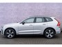 Volvo XC60 T6 Plug-in hybrid AWD Plus Dark | Google | Long Range | Schuif-/Kanteldak | Camera | Trekhaak | Adaptieve Cruise Control | Lederen Bekleding | Elek. Stoelen | Stoelverwarming Voor + Achter | Zitverlenging | Stuurverwarming | Memory | 19" LM