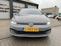 Volkswagen Golf 1.0 eTSI Life Business