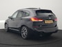 BMW X1 xDrive25e M Sport Plug In Hybrid 221pk Dealer O.H. PHEV | Trekhaak Afn. | Panodak | Head Up | Adaptive Cruise | Camera | Harman & Kardon | Lederen Sportstoelen Verwarmd | Sfeerverlichting | Apple Carplay | Keyless | 19"L.M | DAB |