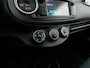 Toyota Yaris 1.0 VVT-i Aspiration (NAVIGATIE,AIRCO,CAMERA,LM-VELGEN,SPORTSTOELEN,NIEUWE APK,TOPCONDITIE)