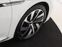 Volkswagen Arteon Shooting Brake 1.4 TSI eHybrid R-Line Business+ | SoH 98% | Panoramadak | 360 camera | Head-up display | Keyless | Adaptieve demping | Dodehoek detectie | Parkeerassistent | Stoelverwarming voor en achter |