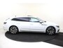 Volkswagen Arteon Shooting Brake 1.4 TSI eHybrid R-Line Business+ | SoH 98% | Panoramadak | 360 camera | Head-up display | Keyless | Adaptieve demping | Dodehoek detectie | Parkeerassistent | Stoelverwarming voor en achter |