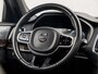 Volvo XC90 2.0 T8 Recharge AWD Plus Dark Automaat (PANORAMADAK, LUCHTVERING, BOWERS&WILKINS, MEMORY SEATS, MASSAGE, STOELVERWARMING/KOELING, CAMERA, HOUT INLEG, ZWART HEMEL, NIEUWSTAAT)