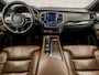 Volvo XC90 2.0 T8 Recharge AWD Plus Dark Automaat (PANORAMADAK, LUCHTVERING, BOWERS&WILKINS, MEMORY SEATS, MASSAGE, STOELVERWARMING/KOELING, CAMERA, HOUT INLEG, ZWART HEMEL, NIEUWSTAAT)