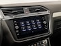 Volkswagen Tiguan Allspace 1.5 TSI Comfortline 7 Persoons 150Pk Automaat (GROOT NAVI, CLIMATE, STUUR/STOELVERWARMING, KEYLESS, SPORTSTOELEN, CAMERA, ADAPTIVE CRUISE, MASSAGE, GETINT GLAS, NIEUWSTAAT)