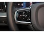 Volvo XC60 T6 Recharge AWD Ultra Black Edition - Panorama/schuifdak - IntelliSafe Assist & Surround - 360º Camera - Harman/Kardon audio - Adaptieve LED koplampen - Verwarmde voorstoelen, stuur & achterbank - Parkeersensoren voor & achter - Elektr. bedienb. voorstoelen met geheugen - Head up display - Draadloze tel. lader - Extra getint glas - 21' LMV