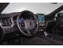 Volvo XC60 T6 Recharge AWD Ultra Black Edition - Panorama/schuifdak - IntelliSafe Assist & Surround - 360º Camera - Harman/Kardon audio - Adaptieve LED koplampen - Verwarmde voorstoelen, stuur & achterbank - Parkeersensoren voor & achter - Elektr. bedienb. voorstoelen met geheugen - Head up display - Draadloze tel. lader - Extra getint glas - 21' LMV
