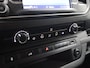Toyota ProAce Worker 2.0 D-4D | LONG | AUT. | NAVIGATIE | PARKEERSENSOREN | CRUISE CONTROL | AIRCO | 3 ZITS | APPLE CARPLAY / ANDROID AUTO | TREKHAAK | SIDE BARS | LICHTMETALEN WIELEN