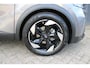 Renault Captur 1.3 mild hybrid 160 techno Automaat | Navigatie | Camera | Climate Controle | Adaptieve Cruise Control | Radio-DAB-USB | Stoel en Stuurwiel Verwarming | LM-velgen | Parkeersensoren