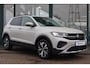Volkswagen T-Cross 115PK Life Edition Inclusief €2000,- inruilvoordeel | Achteruitrijcamera (Rear View) | Digital Cockpit (20,3 cm) | Parkeersensoren voor en achter (Park Distance Control)