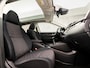 Nissan Qashqai 1.2 Luxury (PANORAMADAK, NAVIGATIE, CAMERA, CLIMATE, SPORTSTOELEN, TREKHAAK, GETINT GLAS, CRUISE, NIEUWSTAAT)