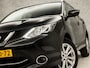 Nissan Qashqai 1.2 Luxury (PANORAMADAK, NAVIGATIE, CAMERA, CLIMATE, SPORTSTOELEN, TREKHAAK, GETINT GLAS, CRUISE, NIEUWSTAAT)
