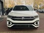Volkswagen T-Roc 1.5 TSI DSG R-Line / Black style / Afneembare trekhaak / Virtual cockpit Pro / 19'' LMV / Camera / IQ LED / Stuur en Stoelverwarming
