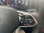 Volkswagen T-Roc 1.5 TSI DSG R-Line / Black style / Afneembare trekhaak / Virtual cockpit Pro / 19'' LMV / Camera / IQ LED / Stuur en Stoelverwarming