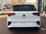 Volkswagen T-Roc 1.5 TSI DSG R-Line / Black style / Afneembare trekhaak / Virtual cockpit Pro / 19'' LMV / Camera / IQ LED / Stuur en Stoelverwarming