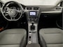 Volkswagen Golf 1.2 TSI Sportline (NAVIGATIE, CLIMATE, CRUISE, GETINT GLAS, SPORTSTOELEN, BLUETOOTH, GETINT GLAS, LM VELGEN, NIEUWE APK, NIEUWSTAAT)