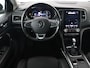 Renault Megane 1.6 E-Tech Plug-In Hybrid 160 Business Edition One | Leder | Stoelverwarming | Trekhaak | Carplay | Stuurverwarming | Keyless | Full LED | Navigatie | Climate control | Plug In
