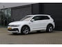 Volkswagen Tiguan 1.5 TSI ACT Highline Business R | NAP! | PANO | 360 | ACC | KEYLESS | ELEK.TREKHAAK |
