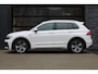 Volkswagen Tiguan 1.5 TSI ACT Highline Business R | NAP! | PANO | 360 | ACC | KEYLESS | ELEK.TREKHAAK |