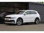Volkswagen Tiguan 1.5 TSI ACT Highline Business R | NAP! | PANO | 360 | ACC | KEYLESS | ELEK.TREKHAAK |