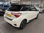 Toyota Yaris 1.5 VVT-i Design Red met Navigatie, Achteruitrijcamera met Parkeersensoren voor en achter, Airco,