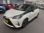 Toyota Yaris 1.5 VVT-i Design Red met Navigatie, Achteruitrijcamera met Parkeersensoren voor en achter, Airco,