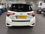 Toyota Yaris 1.5 VVT-i Design Red met Navigatie, Achteruitrijcamera met Parkeersensoren voor en achter, Airco,