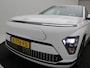Hyundai Kona Comfort 65.4 kWh + Warmtepomp /  batterijverwarming / 3-fase Laden / Navigatie / Keyless Entry & Start en Go / Adaptieve Cruise Control /