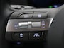 Hyundai Kona Comfort 65.4 kWh + Warmtepomp /  batterijverwarming / 3-fase Laden / Navigatie / Keyless Entry & Start en Go / Adaptieve Cruise Control /