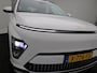 Hyundai Kona Comfort 65.4 kWh + Warmtepomp /  batterijverwarming / 3-fase Laden / Navigatie / Keyless Entry & Start en Go / Adaptieve Cruise Control /