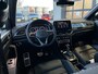 Volkswagen T-Roc 1.5 TSI DSG R-Line / Lederen Bekleding / Zwart Dak / Elek. Verstelbare Bestuurdersstoel met Memory / Afneembare trekhaak / Virtual cockpit Pro / 19'' LMV / Camera / IQ LED / Stuur en Stoelverwarming / Keyless /