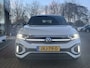 Volkswagen T-Roc 1.5 TSI DSG R-Line / Lederen Bekleding / Zwart Dak / Elek. Verstelbare Bestuurdersstoel met Memory / Afneembare trekhaak / Virtual cockpit Pro / 19'' LMV / Camera / IQ LED / Stuur en Stoelverwarming / Keyless /