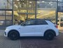 Volkswagen T-Roc 1.5 TSI DSG R-Line / Lederen Bekleding / Zwart Dak / Elek. Verstelbare Bestuurdersstoel met Memory / Afneembare trekhaak / Virtual cockpit Pro / 19'' LMV / Camera / IQ LED / Stuur en Stoelverwarming / Keyless /
