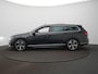 Volkswagen Passat Variant 1.5 TSI R-Line Business R-Line / DSG / Panoramadak / Trekhaak afneembaar