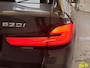 BMW 5-Serie Touring 530i | M-sport | Pano | HUD | Pilot assist | Camera | Navi | Grootlicht assistent | Trekhaak zwenkbaar