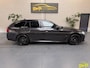 BMW 5-Serie Touring 530i | M-sport | Pano | HUD | Pilot assist | Camera | Navi | Grootlicht assistent | Trekhaak zwenkbaar