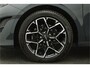 Kia Ceed Sportswagon 1.5 T-GDi GT-Line - Achteruitrij camera - Adaptieve cruise control - Schuif/kantel dak - Keyless entry - Automatische achterklep - Navigatie - Stoel/Stuur verwarming - Apple Carplay/Android Auto - Fabrieksgarantie t/m 03-11-2030