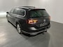 Volkswagen Passat Variant 1.4 TSI PHEV GTE / AUTOMAAT/ LEER/ PANO/ ELEKTR. TREKHAAK/ 18" LMV/ ADAPT. CRUISE/ LED/ PARK. SENSOREN + CAMERA/ NAVI/ STOEL VERWARM. V+A/ STUUR VERWARM.