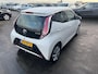 Toyota Aygo 1.0 VVT-i x-play Fabrieksgarantie tot 16 nov 2026, Airco, Parkeerhulp camera, Bluetooth, Centrale deurvergrendeling.