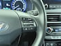 Hyundai Kona 1.6GDI HEV Hybride Premium Leder Trekhaak Krell®-Audio Adap.Cruise Stoel Verwarming/Ventilatie Camera Apple Carplay Android Auto Navi Ecc Pdc Keyless Elek.Stoelen Lmv Head-Up Display Lane Assist Blind-Spot Monitoring Origineel Nederlandse Auto 1e Eigenaar
